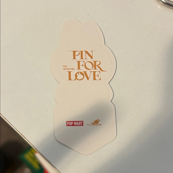 Pin For Love “?” Labubu - Picture 8 of 8